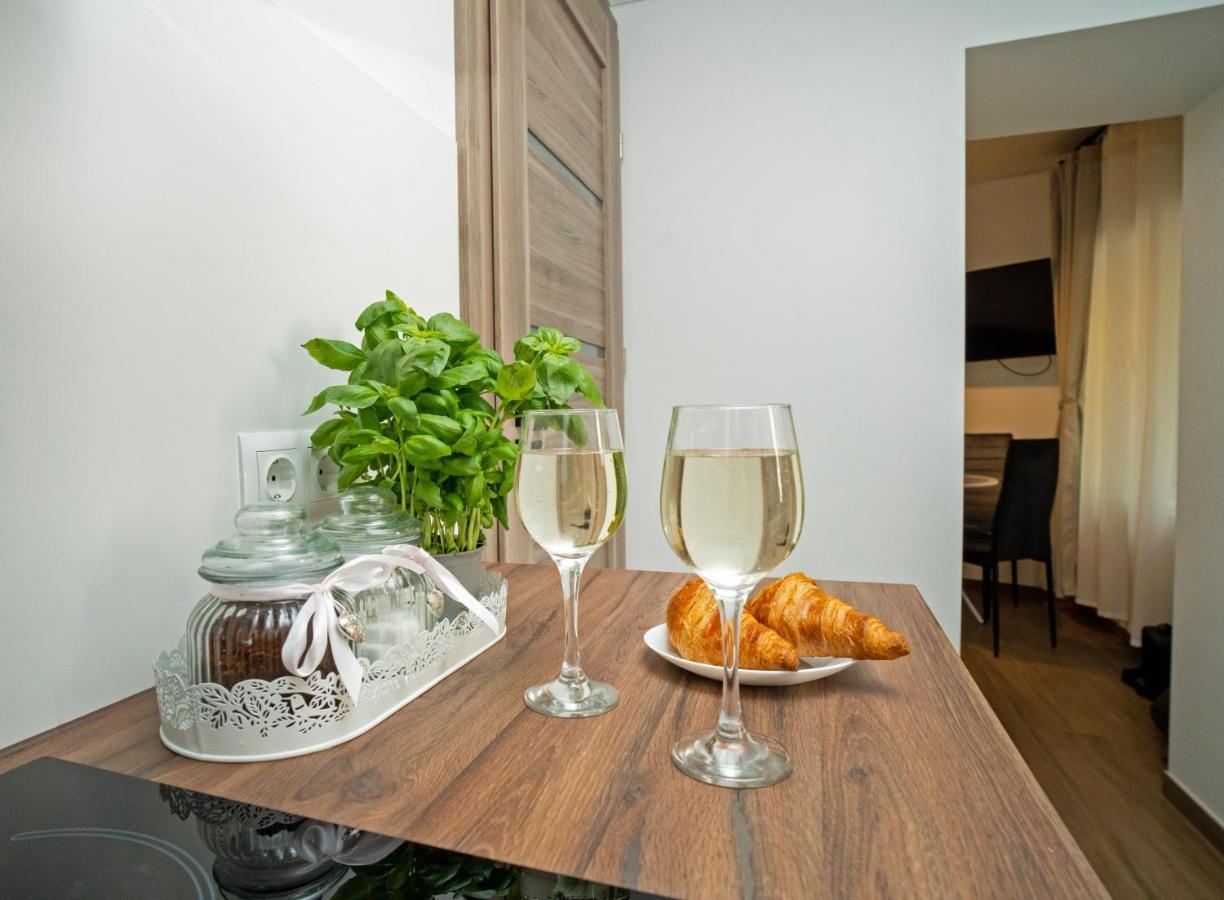 Downhill Apartment On The Groundfloor Kaunas Eksteriør bilde