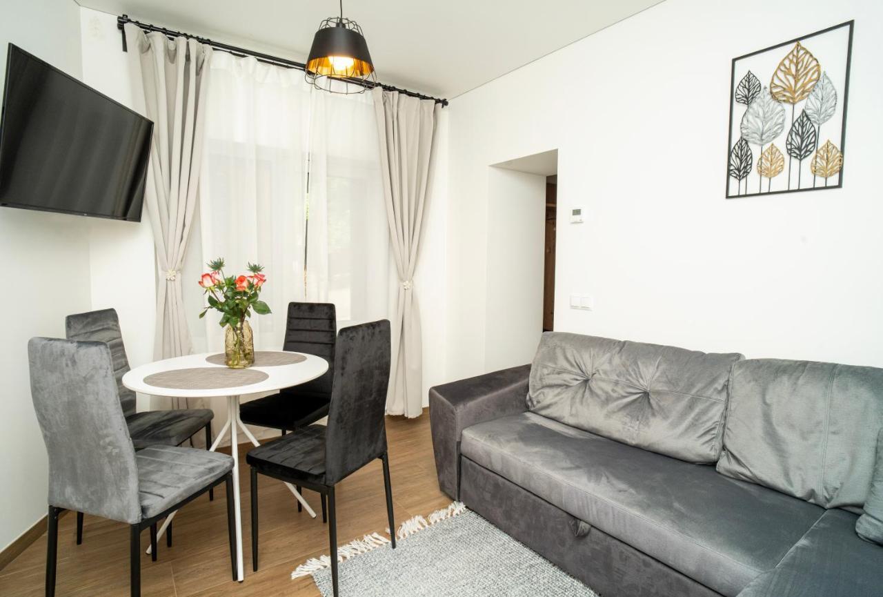 Downhill Apartment On The Groundfloor Kaunas Eksteriør bilde
